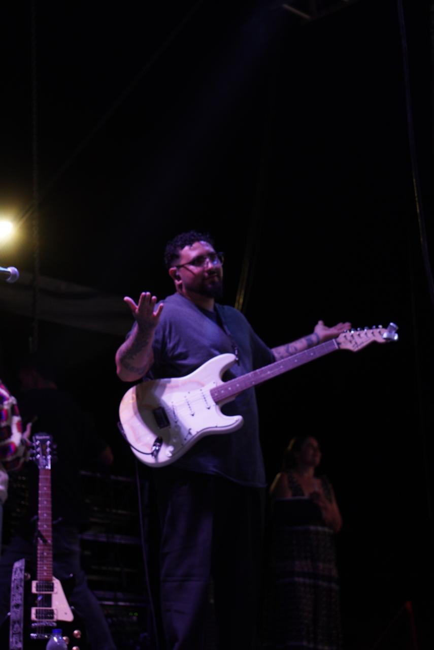 Los Falsos en concierto 8